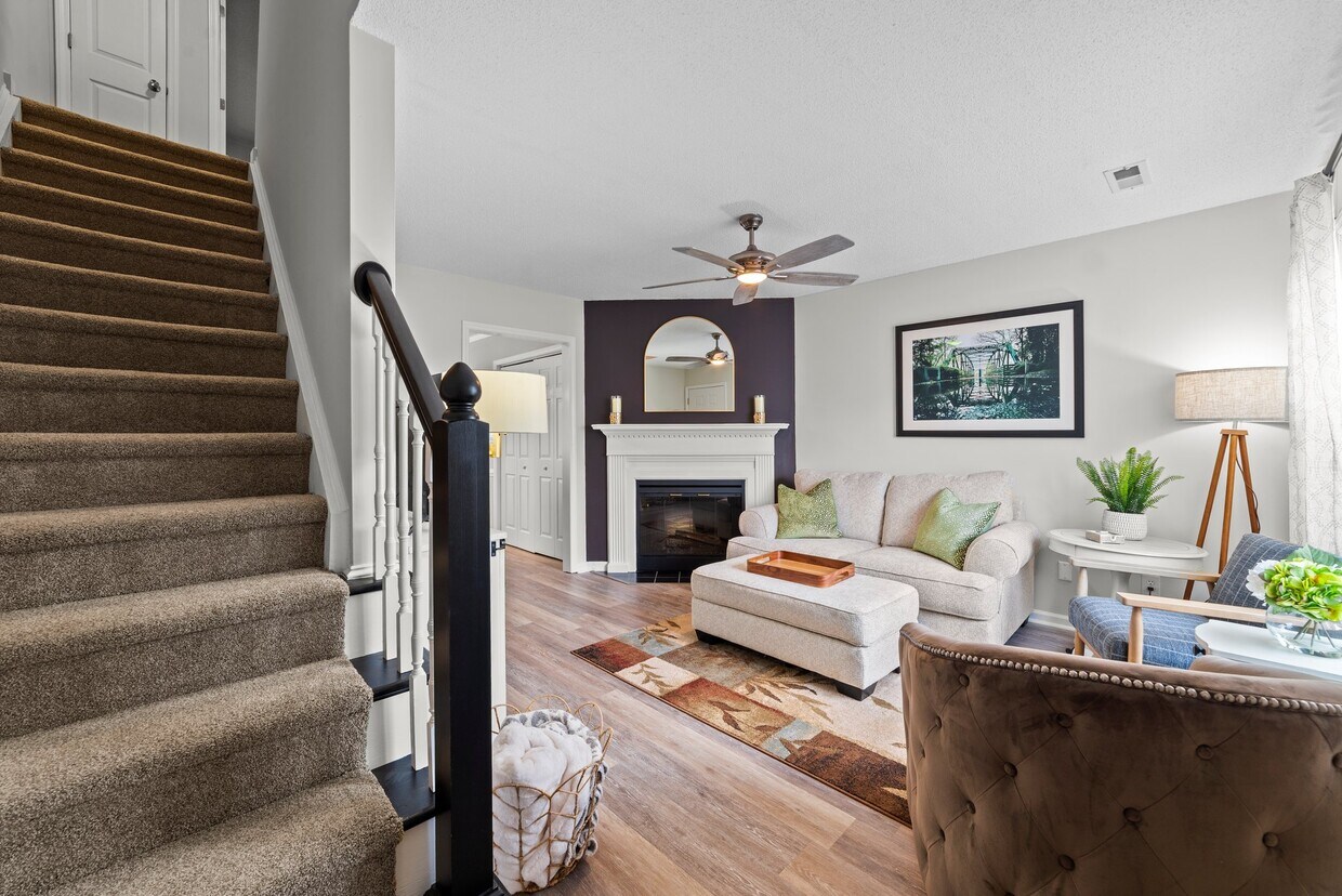 Foto principal - 914 Spring Forest Rd