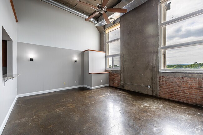 Loft de 2 habitaciones y 2 baños - Sala de estar - 1429 Park Street LLC