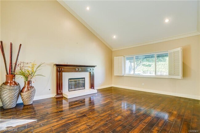 Building Photo - 4 br, 3 bath House - 24538 Starlight Ln
