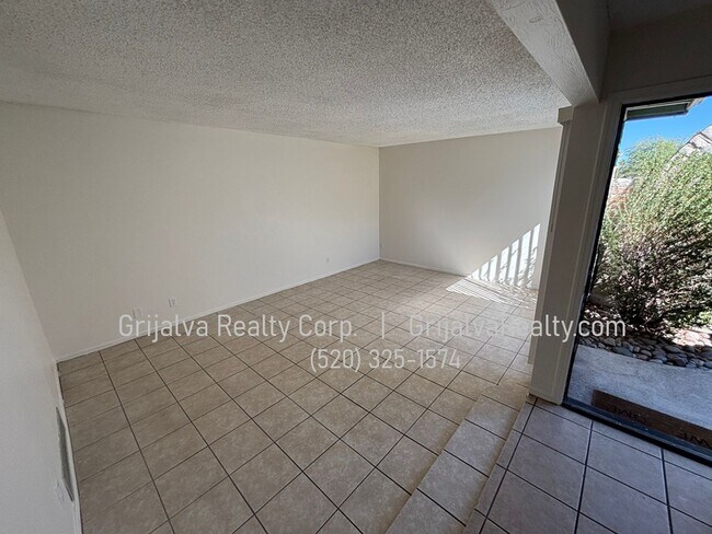 Foto del edificio - Large Eastside 4 Bedroom, 2 Bath House for Rent (Tanque Verde/Pantano)