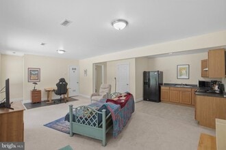 Building Photo - 6485 Tip Hill Dr