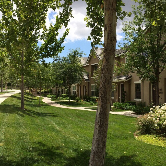 Foto del edificio - 27352 Oaktree Pl