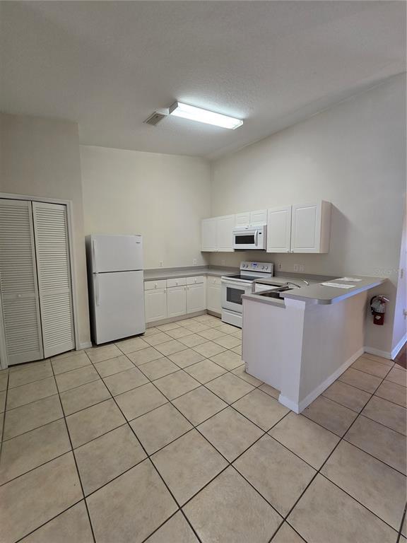 Foto del edificio - 2790 Club Cortile Cir