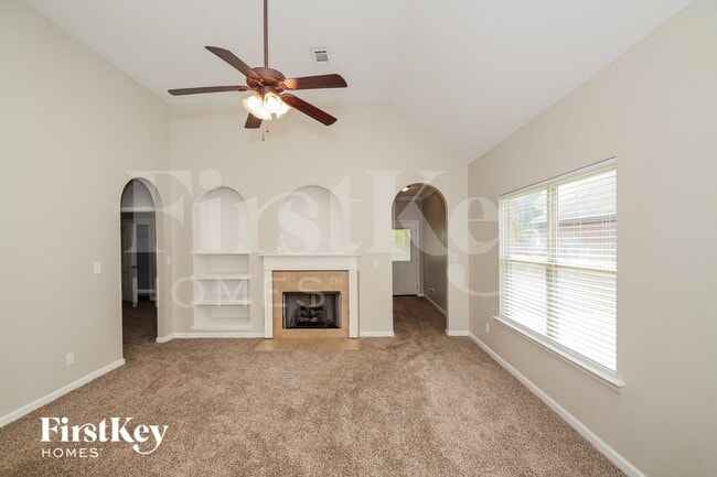 Building Photo - 8229 Owen Park Dr