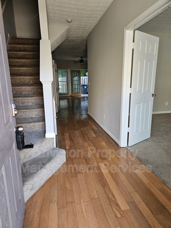 Building Photo - 4273 High Park Ln