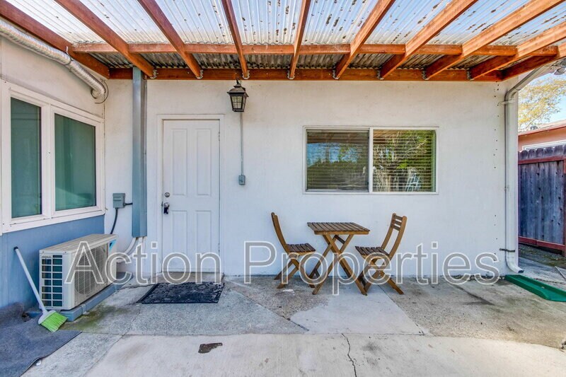 Foto principal - 439 Glendale Ave