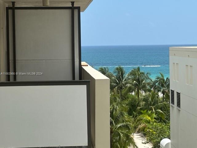 Foto del edificio - 1621 Collins Ave