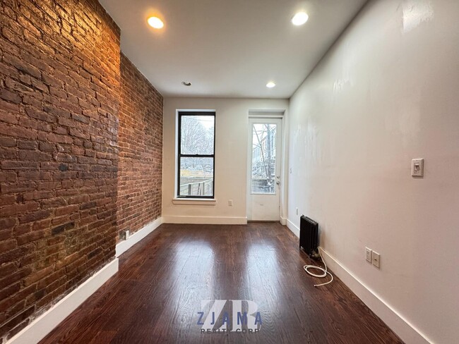 Building Photo - 1486 Bedford Ave