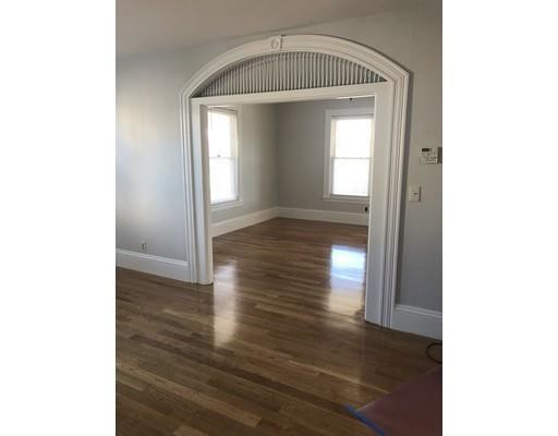 Foto del edificio - 4 bedroom in Waltham MA 02453