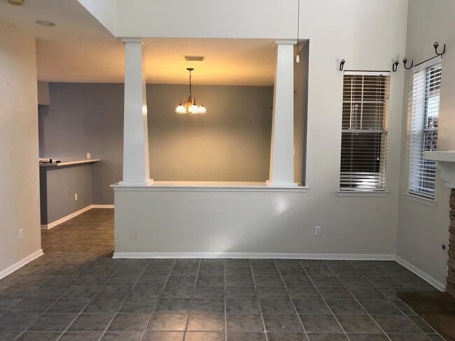 Foto del edificio - 47 Scarlet Woods Ct