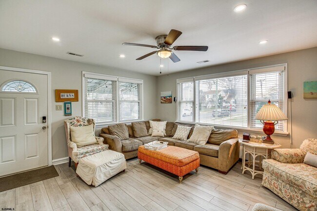 Foto del edificio - 200 N Essex Ave