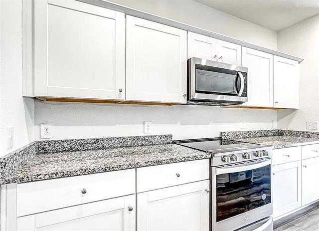Building Photo - 1637 Escondido Dr