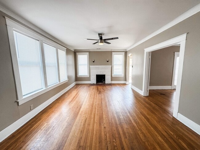 Building Photo - 1659 Jackson Ave