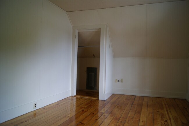 Livingroom - 3 Crawford St