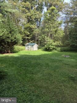 Foto del edificio - 10 White Pine Ln
