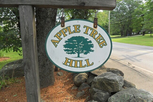 Foto del edificio - 10 Apple Tree Hill Rd