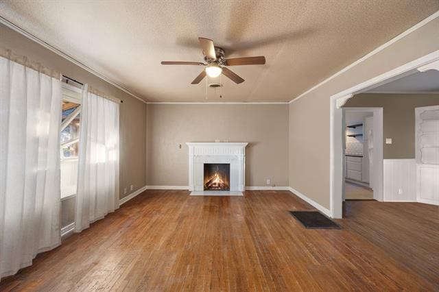 Foto del edificio - 806 Buckalew St