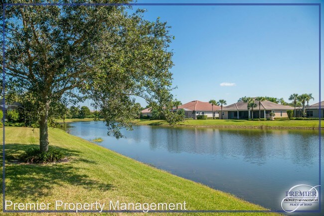 Foto del edificio - 5 br, 4 bath House - 16008 Delarosa Lane