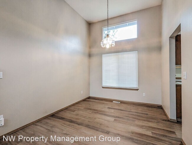 Building Photo - 3 br, 2.5 bath House - 9406 17th Pl. NE