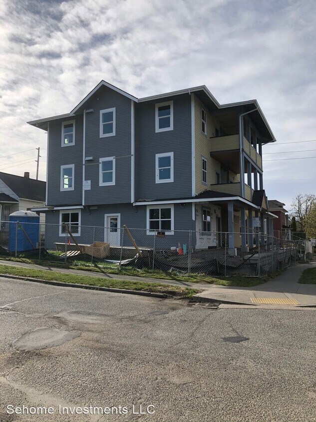 Foto principal - 514 E Chestnut St