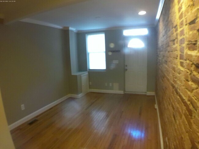 Foto del edificio - 912 S Potomac St