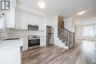 Building Photo - 120 Court Dr