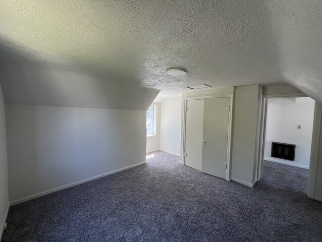 Foto del edificio - 575 Ash St SE