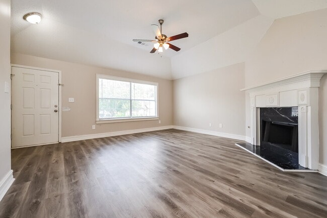 Building Photo - 519 Brookstone Way