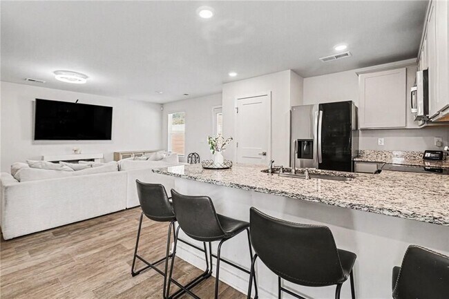 Foto del edificio - 3528 Station Dr