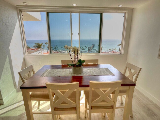 Foto del edificio - 420 Monterey Ln