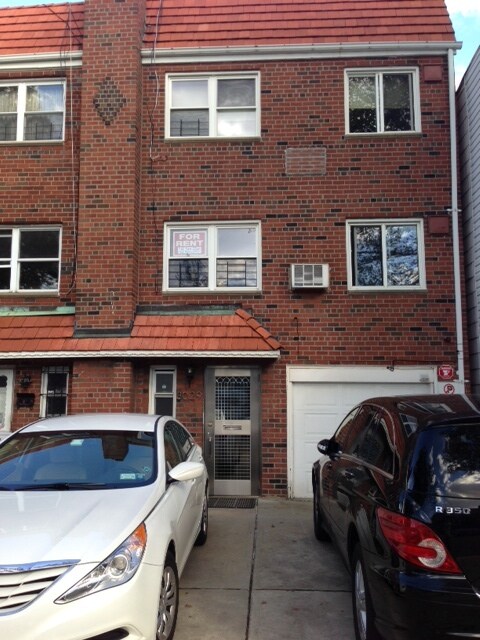 Main Entrance - 3029 80th St