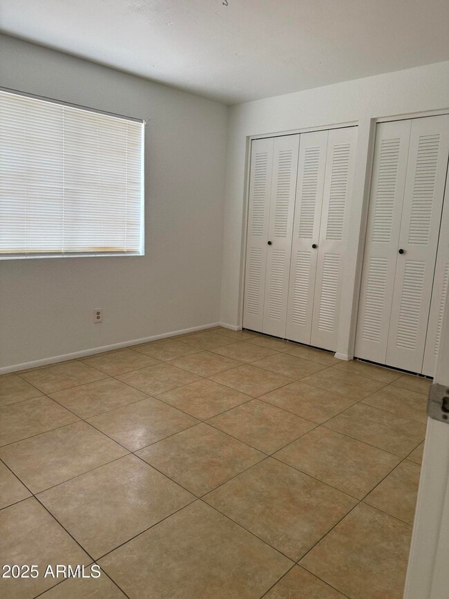 Foto del edificio - 6711 W Osborn Rd