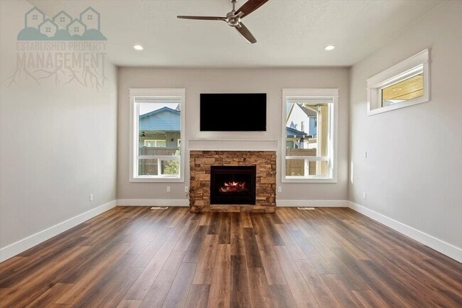 Building Photo - 11633 W Amsonia Dr