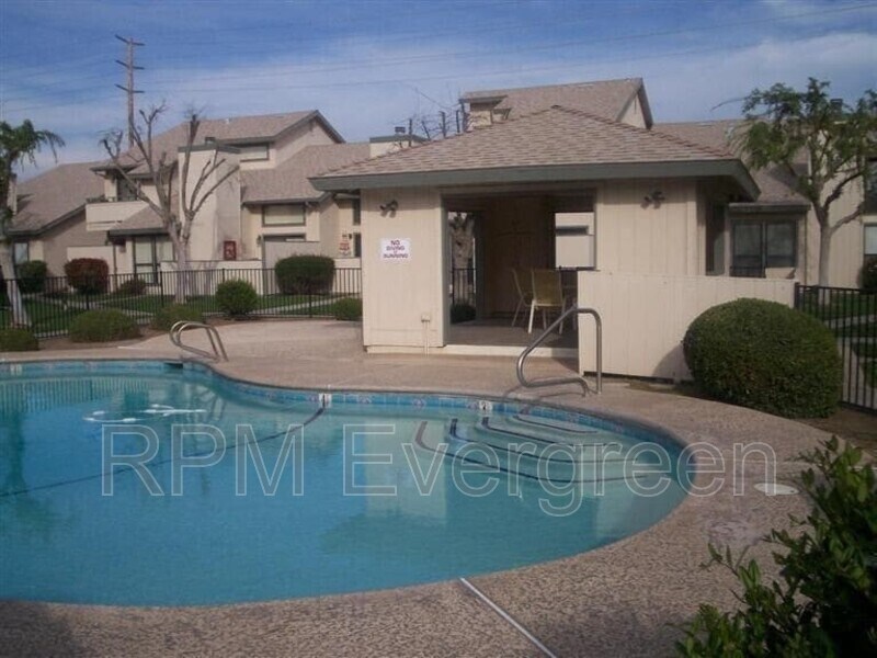 822 W Grand Ave, Porterville, CA 93257 House Rental in Porterville