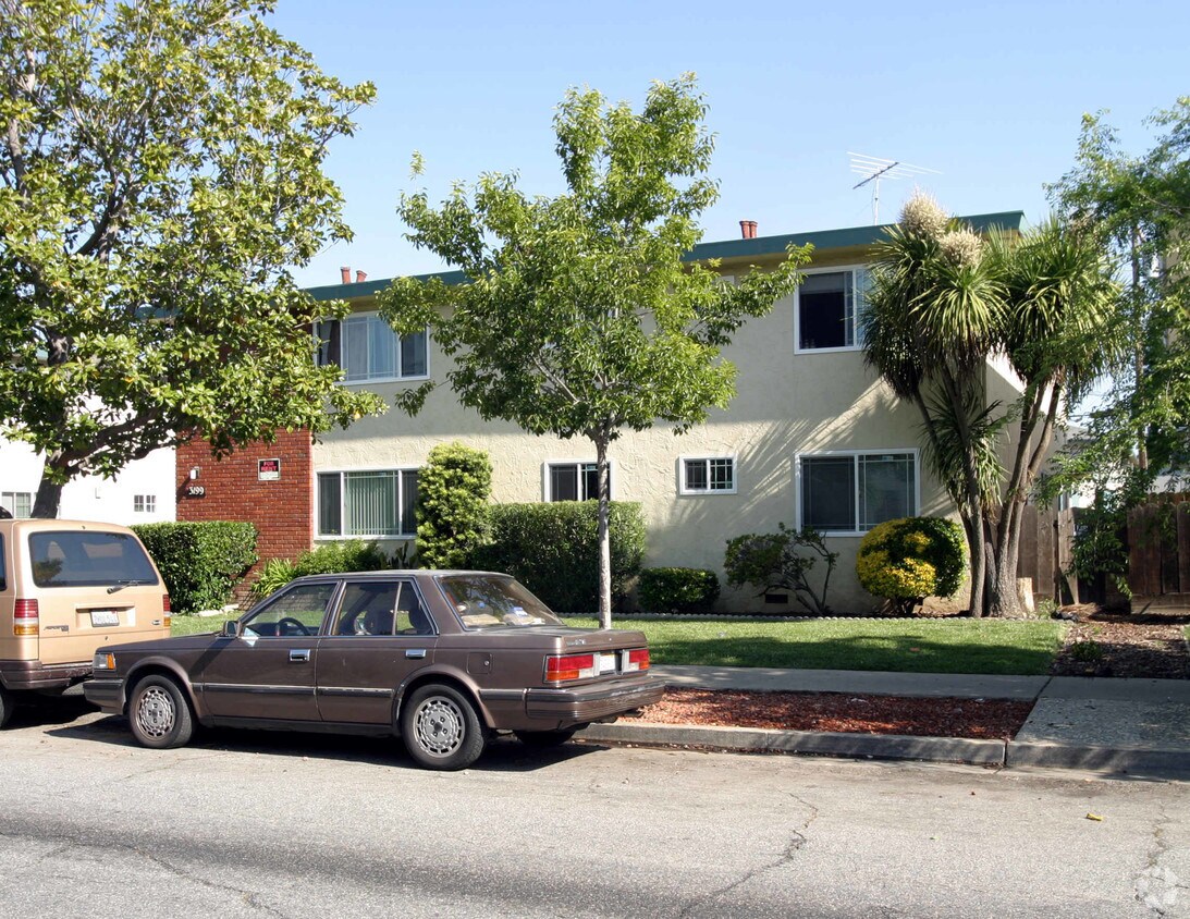 Building Photo - 3199 Impala Dr