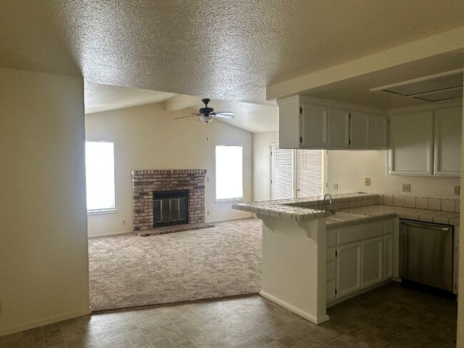 Building Photo - 1035 Cordelia Ct