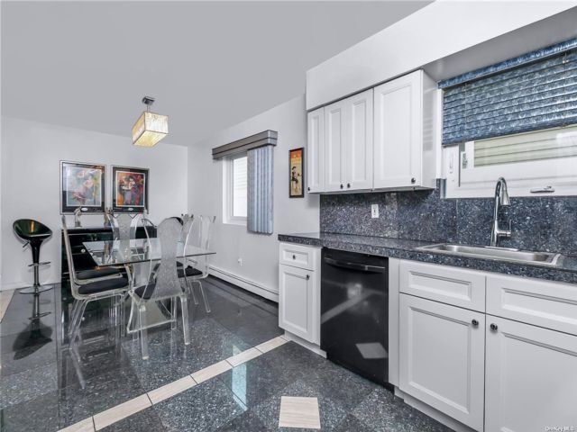 Foto del edificio - 433 W Hudson St