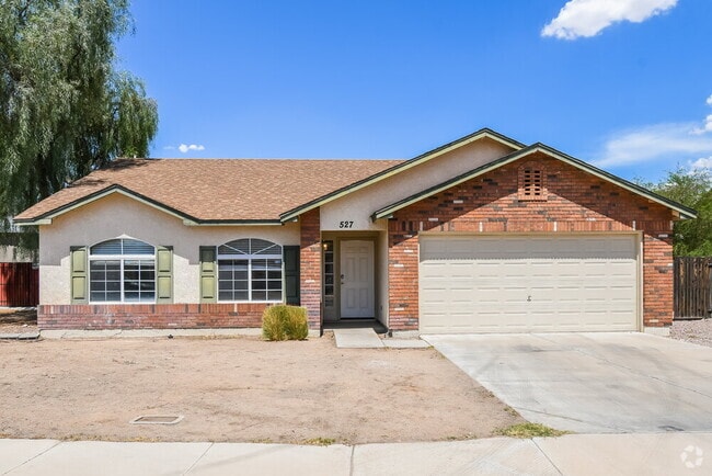 Building Photo - 527 N Bailey Cir