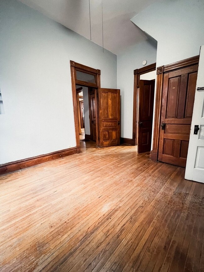 Building Photo - 1511 Poplar