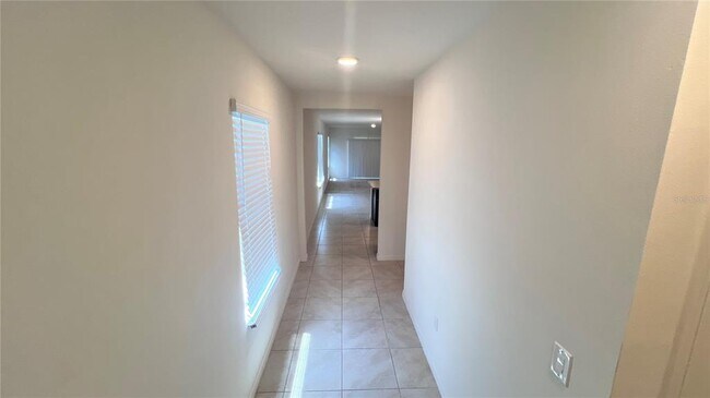 Building Photo - 2924 Sime St