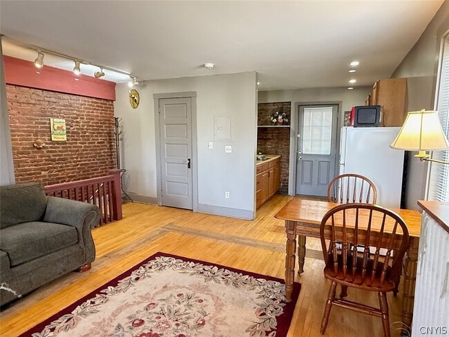 Building Photo - 1 S Jefferson St