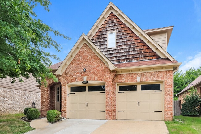 Foto del edificio - 4929 Indian Walk Ln