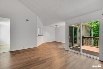 Building Photo - 45 Dunwoody Springs Dr