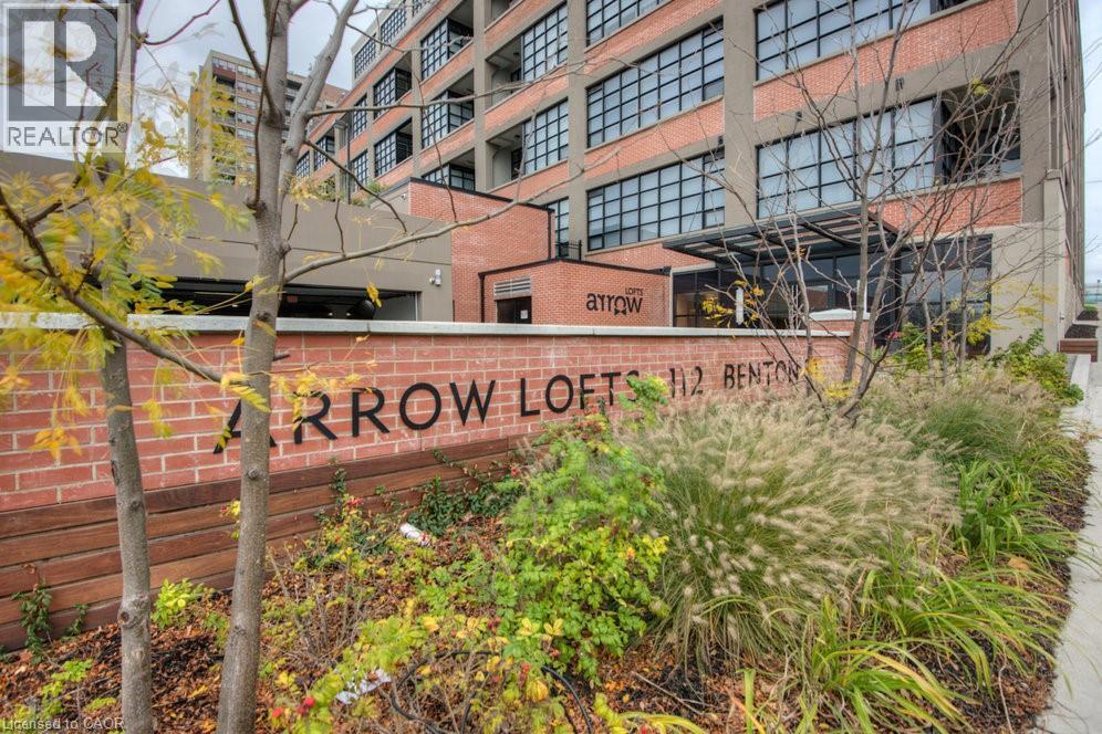 Primary Photo - 112 Benton St