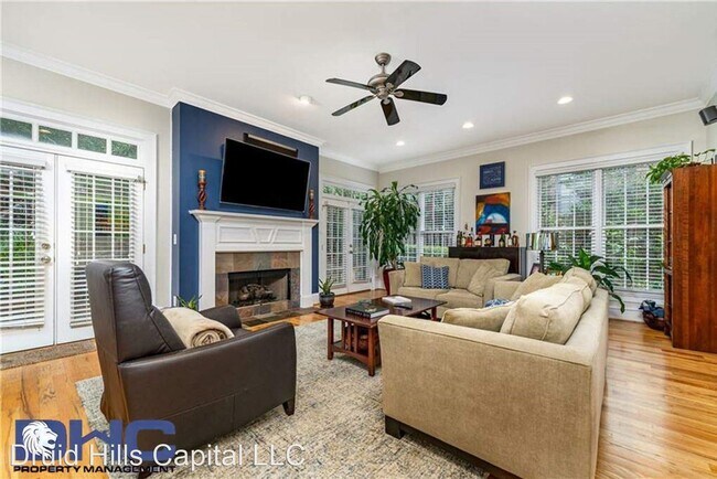 Foto del edificio - 5 br, 4 bath House - 1982 Mclendon Ave NE