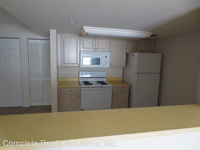 Building Photo - 1761 Four Mile Cove Pky