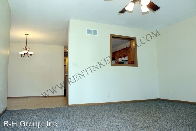 Building Photo - 4533 29th Ave