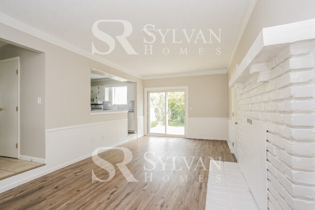 Building Photo - At Last, This Is What You Have Been Searching For!