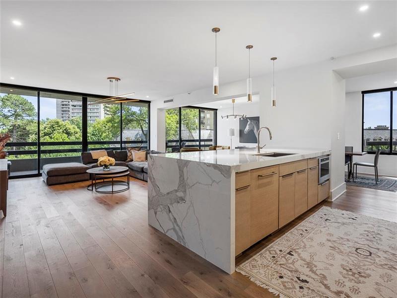 Foto principal - 2660 Peachtree Rd NW