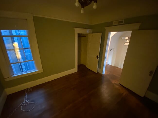 Building Photo - 317 Church St